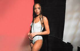 Thompson chocolate makes all natural chocolate for holidays like easter, christmas and thanksgiving as well as unique chocolate gifts. Zsela Ache Of Victory Ep Review Captivating Nyc Songwriter With A Voice That Cuts To The Core