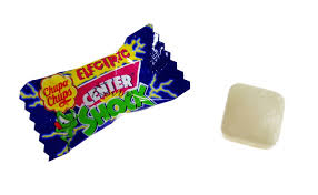 Center shock to ekstremalnie kwaśne gumy do żucia o smaku jabłkowym. Gumy Balonowe Center Shock Kwasne Electric 100szt