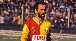 Erhan önal, yedi yaşında ailesiyle birlikte türkiye'den almanya 'ya gitti. Aqhgiyydzipflm