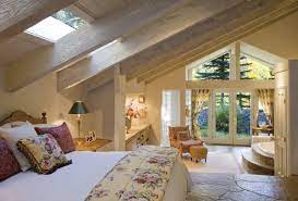 Çocukluğumuzda evin bu bölümü, kullanılmayan eski eşyaların veya fazlalıkların depolandığı bir kiler, ya da biz çocuklar için saklambaç oynarken saklanılacak en güzel mekanlar olarak kullanılırdı. Cati Kati Dekorasyon Ornekleri 2021 Dekorcenneti Com