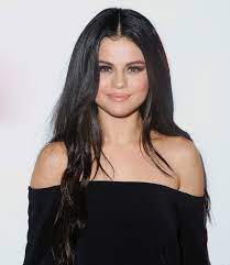 This hairstyle definitely proves there's no hair style selena doesn't look gorgeous in. Let S Talk About Selena Gomez S Shorter Hair Glamour