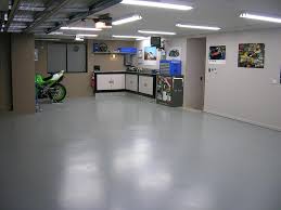 Garage Flooring Tiles Various Sites Add Http To The Following Galleryhip Com Garage Flooring Tiles Html Garage Fliesen Fliesen Vinylboden