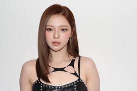 TWICE's Jeongyeon Personally Confirms Departure From JYP + Signs With VARO Entertainment