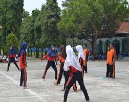 Program sekolah model spmi adalah sebuah program lpmp diy dalam membangun 'budaya mutu' sekolah melalui implementasi sistem penjaminan mutu internal (spmi). Disdikpora Kegiatan Porsenitas Budaya Kemataraman Smp Negeri 1 Lendah