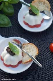 Terrines De Tomates Ultra Fraiches Ideales Pour Une Entree Ou Un Aperitif Recette Facile Et Sans Cuisson P Alimentation Recette Salee Sans Cuisson Terrine