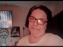 Kristen Scheel's Instagram, Twitter & Facebook