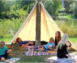 Baum Tipi Edumero De Befestigen Sie Es Kurzerhand Mithilfe Des Mitgelieferten Zugbandes Um Den Stamm Eines Baumes Das Zelt V Tipi Baumstamm Garten Baumzelt