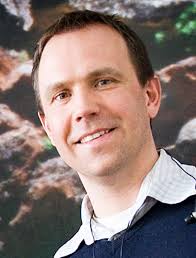 Han slutar som stabschef