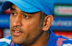 Find hd wallpapers for your desktop, mac, windows, apple, iphone or android device. Lovely Dhoni Beautiful Face With Press Conference Still Mobile Background Free Hd Desktop Wallpaper