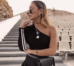 «να στείλω ένα μεγάλο φιλί στην κόνι. Koni Meta3a To Apisteyto Kormi Poy Eftia3e Me Sklhres Proponhseis