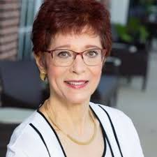 Tina Kidd's Instagram, Twitter & Facebook