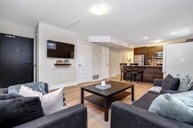 A dining and living room that flow into each other make for great entertainment and stylish yet easy everyday living in these 360m2 and 440m2 apartments. 4 Bedroom Apartment Condo House For Rent In Ottawa