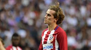 By jamar noble 07 jun, 2021 antoine griezmann hair 2017 antoine griezmann hair, antoine griezmann hairstyle bleached hair best football player haircut mens football player hair inspiration! Atletico Madrid Confirm Antoine Griezmann Contract Extension