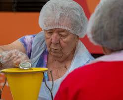 United Way Bucks Knocks Out Hunger volunteers pack 100,000 meals