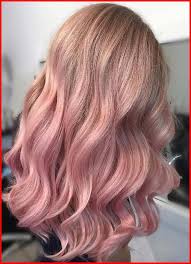 Rose Gold Ombre Hair Color Ideas Somewhere Between Full On Pink Strawberry Blonde And The Redhead I Hair Color Rose Gold Rose Gold Hair Dye Gold Hair Colors