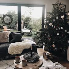 Christmas tree topper ideas, including led tree stars, christmas angels, snowflake tree toppers a daily dose of outstanding design pictures and tips in your inbox. Cosy Hygge Living Room For Christmas Scandinavian Rusticdecor Sheepskin Christmas Living Rooms Living Room Scandinavian Hygge Living