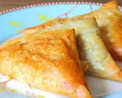 Recette De Samossas Dores Au Four Sardine Et Tomates Sechees Recette Recettes De Cuisine Recette Recette Brick