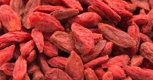 Ulkemizde Kurt Uzumu Ve Mutluluk Meyvesi Olarak Bilinen Goji Berry Yeryuzundeki Besin Degeri En Yuksek Olan Meyvelerden Biridir An Goji Berries Goji Berries