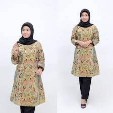 Pilihan baju batik berikut ini juga bisa anda masukkan ke dalam daftar referensi baju batik kerja yang akan anda beli nantinya. 30 Tunik Batik Untuk Kerja Di Kantor Desain Kekinian Model Baju Batik Kantor