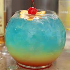 Rainbow In Paradise Tipsy Bartender Recipe Strawberry Cocktails Fruity Alcohol Drinks Shots Alcohol Recipes