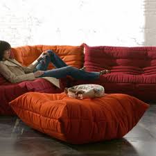 Seit über 40 jahren hat sich togo von ligne roset als ein designklassiker etabliert. Pouf Togo Von Ligne Roset