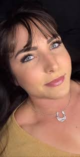 Christina Crouch's Instagram, Twitter & Facebook