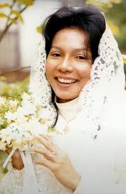 Wife of former NSW premier Bob Carr farewelled at Sydney's St Mary's  Cathedral