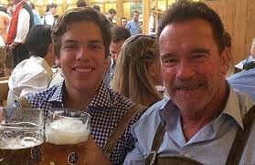 Sećate se sina Arnolda Schwarzeneggera? Nakon svetskog skandala evo kako  danas izgleda i šta radi!