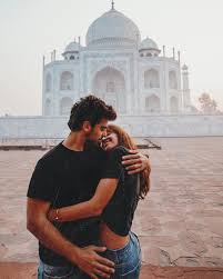 How To Travel India Like A Pro 12 Tips In 2020 Instagram Couples Cute Couples Photos Cute Couple Pictures
