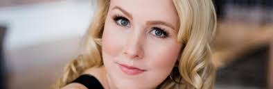 Claire Mason's Instagram, Twitter & Facebook