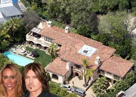 Billy Ray Cyrus And His Family Live In This 6 2 Million Toluca Lake Mansion The 5 Bedroom 6 Bath H Celebrity Houses Celebrity Mansions Celebrity Real Estate