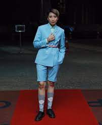 Sedikit kelainan turut diperkenalkan di atas pentas abpbh 33 di mana sebuah sketsa komedi yang dijayakan oleh khir rahman, joey daud, man, nora danish, kaka azraff dan liza. 10 Fesyen Selebriti Yang Wow Di Abpbh 32 Gaya Mana Paling Fans Suka Media Hiburan