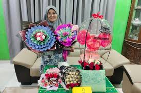 Antara hadiah birthday untuk lelaki yang kaki memancing! Lelaki Guna Van Uzur Terkejut Pekerja Hotel Hulur Kunci Kereta Baharu Masa Birthday Isteri Peristiwa Terserempak Mak Lap Cermin Di Tepi Jalan Melekat Di Hati Anak Viral Mstar