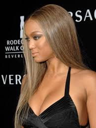 That means if you have blue or red undertones, this hair color will be suitable for you. Ash Brown Is The Hair Color For Fall Dark Skin Light Hair Hair Color For Dark Skin Hair Color For Dark Skin Tone
