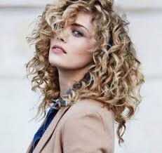 31 Best Curly Hair Captions For Instagram