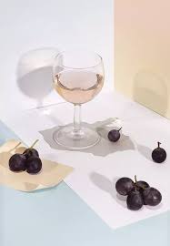 Vin Le Gris De Toul Seigneur Des Roses En 2020 Vin Pinot Noir Lorraine