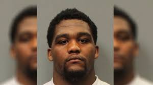 Former UT lineman Michael Sawyers faces theft charge
