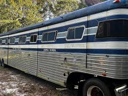 Checking to see if anyone has any good ways of removing old decals off the  stainless without scratching it? Thank you in advance