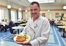 Juli, um 14.30 uhr ein panoramablick über die dächer von bremen genießen. Saidavi S La Cantina Mittagstermin Im Amt