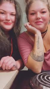 Is Ian Jeffrey Straight