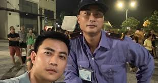 Hậu trường "Làng trong phố": Trần Vân kiệt sức, Tiến Lộc bị chảy máu tay