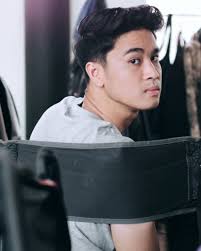 15 ide Yesaya abraham