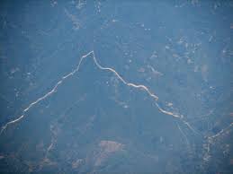 Quite a few mountains ranges can be seen from space, but perhaps the most impressive are the himalayas. Free Download China Visit From Space The Great Wall Of China Photo Shared By 1024x768 For Your Desktop Mobile Tablet Explore 56 Wallpaper Of Space Great Wall Of China