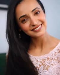 Parvati 😘❤Traditional bridal look!#Rangrasiya #SanayaIrani