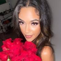 Ashlyn Green's Instagram, Twitter & Facebook