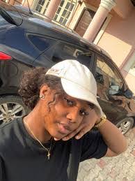 Petra Solomon's Instagram, Twitter & Facebook