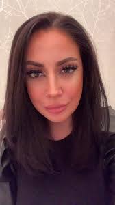 Lorna Chambers (@l0rnacx)