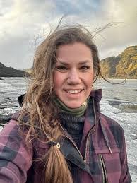 Jody Halstead's Instagram, Twitter & Facebook