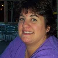 Liz Mckeever's Instagram, Twitter & Facebook