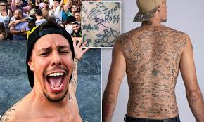 You have no idea what kind of innuendo you just made. Man Gets Hundreds Of Signatures Tattooed On His Back Daily Mail Online